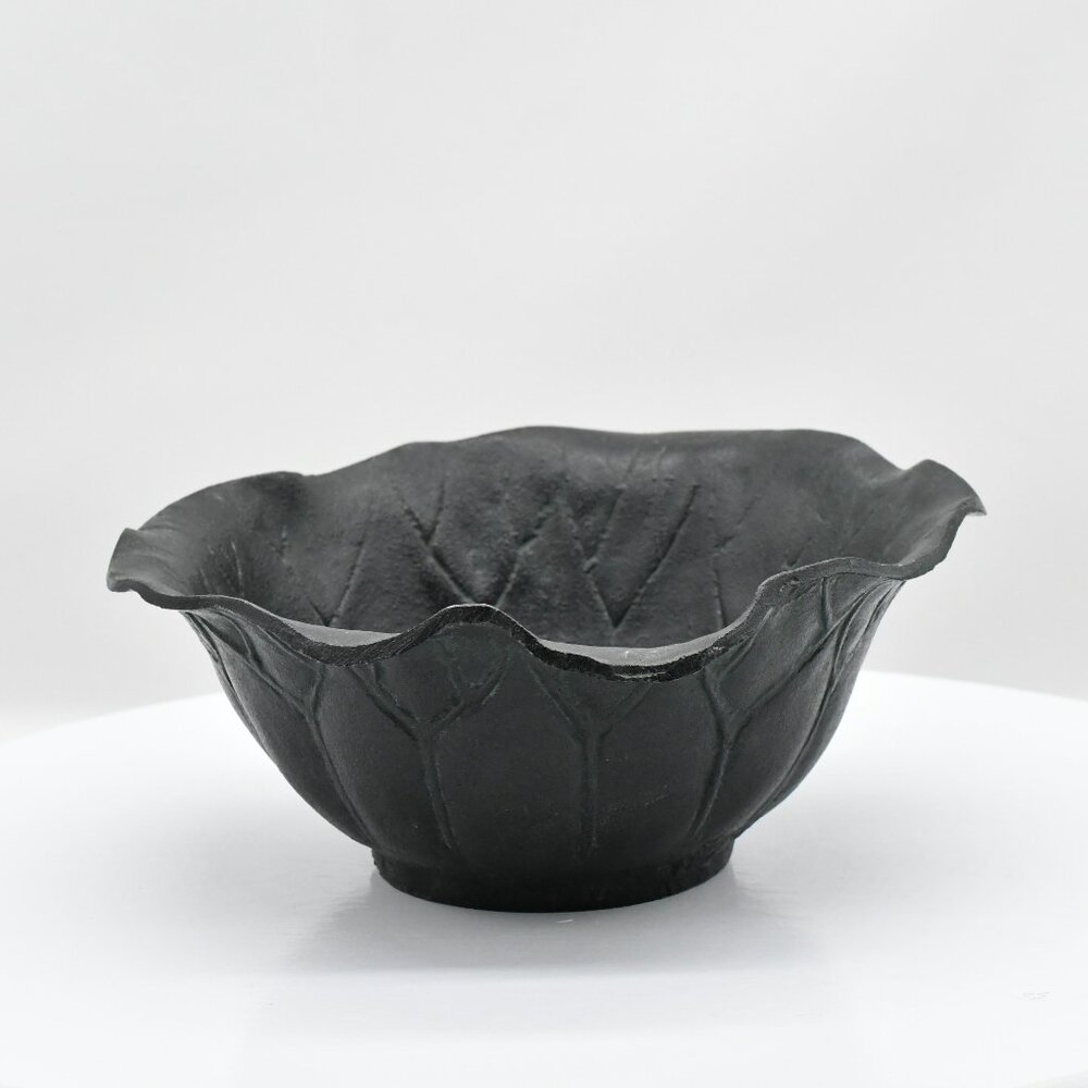Vintage Cast Iron Lily Pad Bowl Made In Japan